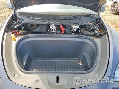Zdjęcie 11 z 13 samochodu: 2025 TESLA MODEL Y VIN:7SAYGDED8SF231284 - miniatura