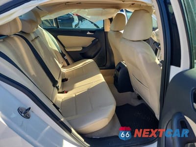 Zdjęcie 10 z 11 samochodu: 2014 VOLKSWAGEN JETTA SE VIN:3VWD07AJ4EM379779 - miniatura