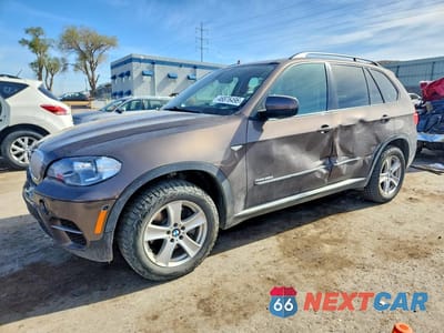 2012 BMW X5 XDRIVE35D 5UXZW0C56CL663409 - główne zdjęcie licytacji z USA - miniatura