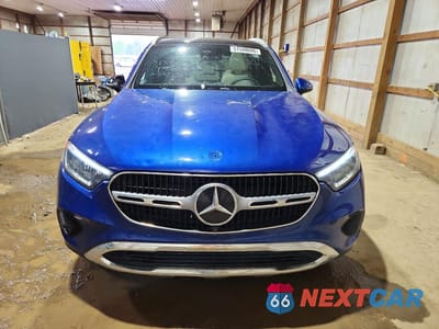 Piąte zdjęcie samochodu w środku: 2025 MERCEDES-BENZ GLC 300 4MATIC VIN:W1NKM4HB6SF395336 - miniatura
