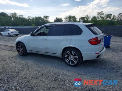 Drugie zdjęcie samochodu z przodu: 2013 BMW X5 XDRIVE50I VIN:5UXZV8C52DL426919 - miniatura