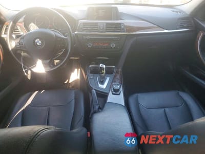 Zdjęcie 8 z 12 samochodu: 2013 BMW 328 I VIN:WBA3A5C53DF356117 - miniatura