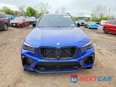 Piąte zdjęcie samochodu w środku: 2022 BMW X5 M VIN:5YMJU0C0XN9K39778 - miniatura