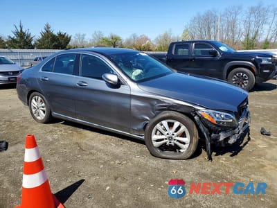 Czwarte zdjęcie samochodu z boku: 2019 MERCEDES-BENZ C 300 4MATIC VIN:55SWF8EB2KU307495 - miniatura