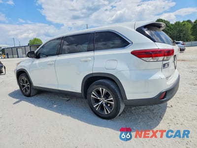 Drugie zdjęcie samochodu z przodu: 2019 TOYOTA HIGHLANDER LE VIN:5TDZZRFH0KS359167 - miniatura