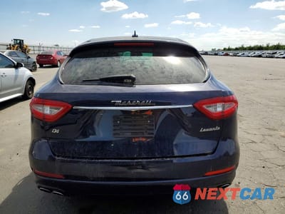 Zdjęcie 6 z 13 samochodu: 2019 MASERATI LEVANTE VIN:ZN661XUA9KX338184 - miniatura