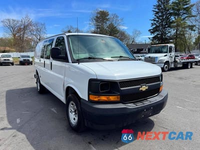 Czwarte zdjęcie samochodu z boku: 2017 CHEV EXPRESS G3500 VIN:1GCZGGFF4H1263542 - miniatura