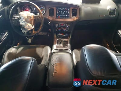 Zdjęcie 8 z 12 samochodu: 2023 DODGE CHARGER SCAT PACK VIN:2C3CDXGJ0PH635707 - miniatura