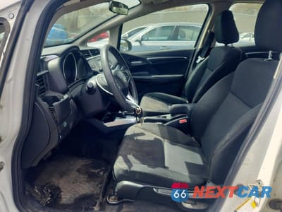Zdjęcie 7 z 12 samochodu: 2018 HONDA FIT LX VIN:3HGGK5H42JM734068 - miniatura