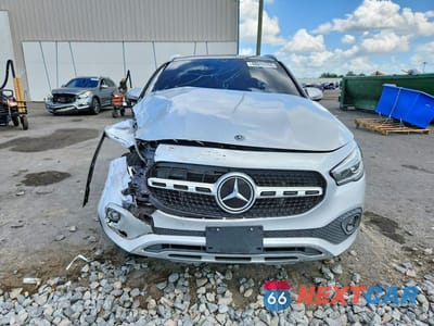 Piąte zdjęcie samochodu w środku: 2021 MERCEDES-BENZ GLA 250 4MATIC VIN:W1N4N4HBXMJ157429 - miniatura
