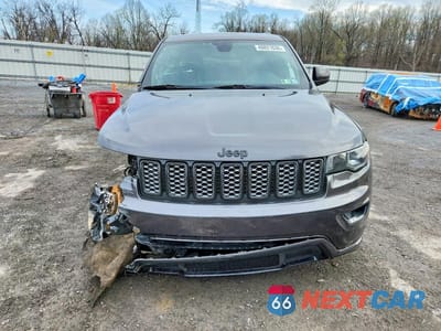 Piąte zdjęcie samochodu w środku: 2020 JEEP GRAND CHEROKEE LAREDO VIN:1C4RJFAGXLC354078 - miniatura