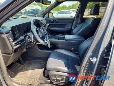 Zdjęcie 7 z 14 samochodu: 2025 HYUNDAI SANTA FE CALLIGRAPHY VIN:5NMP54GL1SH113997 - miniatura