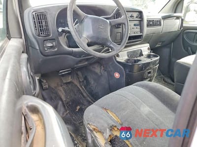 Zdjęcie 8 z 11 samochodu: 2002 CHEV EXPRESS G2500 VIN:1GCGG25RX21175754 - miniatura