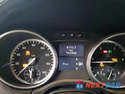 Zdjęcie 9 z 13 samochodu: 2010 MERCEDES-BENZ GL 350 BLUETEC VIN:4JGBF2FE0AA552885 - miniatura