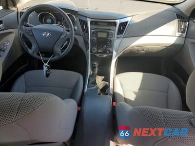 Zdjęcie 8 z 12 samochodu: 2011 HYUNDAI SONATA GLS VIN:5NPEB4AC5BH177696 - miniatura