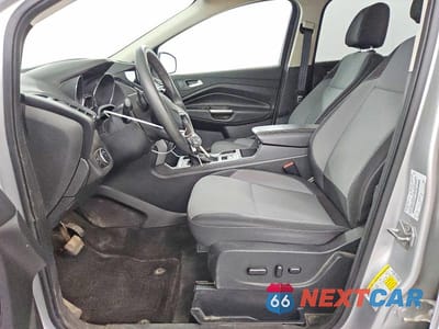 Zdjęcie 7 z 12 samochodu: 2017 FORD ESCAPE SE VIN:1FMCU9GD7HUD29423 - miniatura