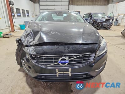 Piąte zdjęcie samochodu w środku: 2017 VOLVO S60 PREMIER VIN:LYV402TK6HB125979 - miniatura