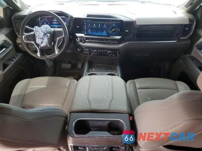 Zdjęcie 8 z 12 samochodu: 2025 CHEVROLET SILVERADO K3500 LTZ VIN:1GC4KUEY0SF198788 - miniatura