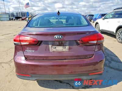 Zdjęcie 6 z 12 samochodu: 2017 KIA FORTE LX VIN:3KPFK4A70HE120049 - miniatura