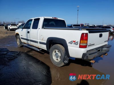 Drugie zdjęcie samochodu z przodu: 2002 CHEVROLET SILVERADO K1500 VIN:2GCEK19T021156677 - miniatura