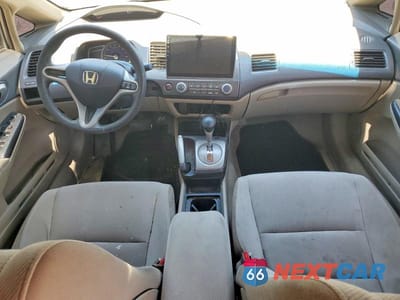 Zdjęcie 8 z 12 samochodu: 2010 HONDA CIVIC LX VIN:19XFA1F56AE007401 - miniatura