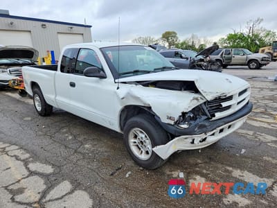 Czwarte zdjęcie samochodu z boku: 1999 DODGE DAKOTA VIN:1B7GL22X0XS299015 - miniatura