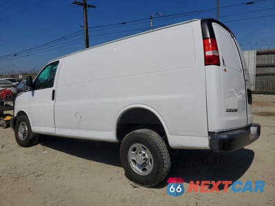 Drugie zdjęcie samochodu z przodu: 2018 CHEVROLET EXPRESS G2500 VIN:1GCWGAFP6J1336909 - miniatura