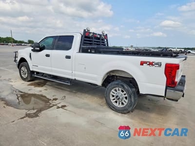 Drugie zdjęcie samochodu z przodu: 2017 FORD F350 SUPER DUTY VIN:1FT8W3BT7HEE65822 - miniatura