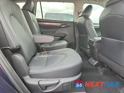 Zdjęcie 11 z 14 samochodu: 2025 TOYOTA HIGHLANDER LIMITED VIN:5TDKDRBH2SS582073 - miniatura