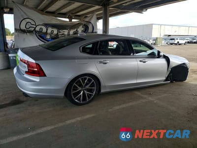 Trzecie zdjęcie samochodu z tyłu: 2018 VOLVO S90 T5 MOMENTUM VIN:LVY102AK4JP056251 - miniatura