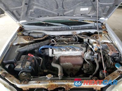 Zdjęcie 11 z 11 samochodu: 2001 HONDA ACCORD EX VIN:1HGCG66851A084970 - miniatura