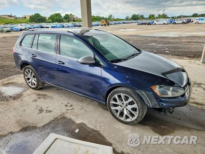 Czwarte zdjęcie samochodu z boku: 2017 VOLKSWAGEN GOLF ALLTRACK S VIN:3VWH17AU1HM541512 - miniatura