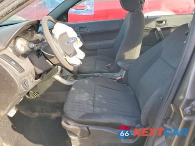 Zdjęcie 7 z 11 samochodu: 2010 FORD FOCUS SE VIN:1FAHP3FN8AW281178 - miniatura