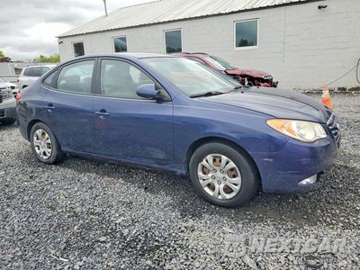 Czwarte zdjęcie samochodu z boku: 2010 HYUNDAI ELANTRA GLS VIN:KMHDU4AD6AU867777 - miniatura