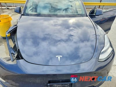 Zdjęcie 11 z 13 samochodu: 2023 TESLA MODEL Y VIN:7SAYGDEE6PF615967 - miniatura