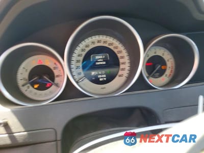 Zdjęcie 9 z 11 samochodu: 2014 MERCEDES-BENZ C 250 VIN:WDDGF4HB2ER316938 - miniatura