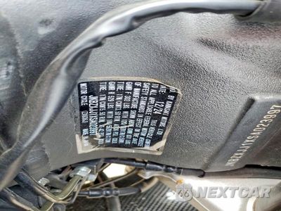 Zdjęcie 8 z 8 samochodu: 2025 KAWASAKI ZX636 K VIN:JKBZXJJ1XSA023997 - miniatura