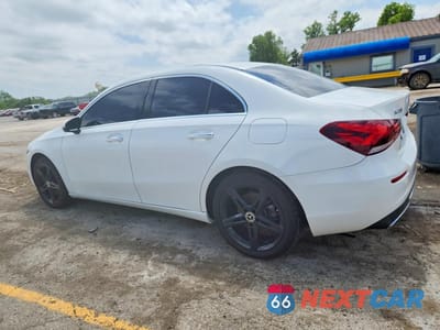Drugie zdjęcie samochodu z przodu: 2019 MERCEDES-BENZ A 220 4MATIC VIN:WDD3G4FB9KW031696 - miniatura