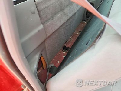 Zdjęcie 10 z 12 samochodu: 1995 MAZDA B2300 VIN:4F4CR13A5STM10282 - miniatura