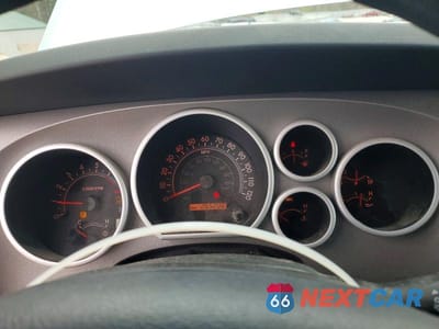 Zdjęcie 9 z 11 samochodu: 2010 TOYOTA TUNDRA DOUBLE CAB SR5 VIN:5TFUY5F15AX151092 - miniatura