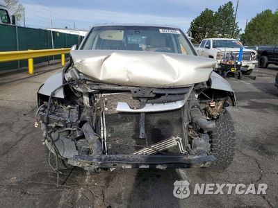 Piąte zdjęcie samochodu w środku: 2005 VOLKSWAGEN TOUAREG 4.2 VIN:WVGCM77L25D005612 - miniatura