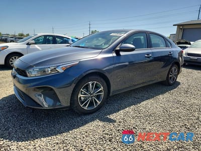 2023 KIA FORTE LXS 3KPF24AD8PE662262 - główne zdjęcie licytacji z USA - miniatura
