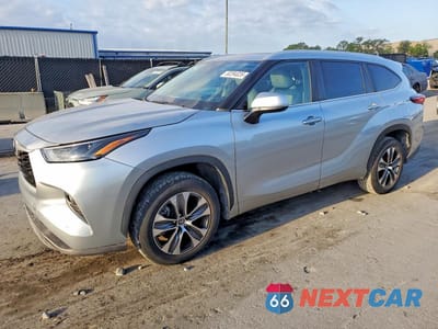 2023 TOYOTA HIGHLANDER XLE 5TDKDRAH1PS018780 - główne zdjęcie licytacji z USA - miniatura