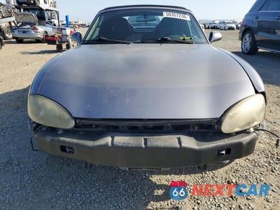 Piąte zdjęcie samochodu w środku: 2004 MAZDA MX-5 MIATA SPEED VIN:JM1NB354740409387 - miniatura