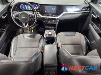 Zdjęcie 8 z 13 samochodu: 2022 KIA NIRO EV S VIN:KNDCC3LG5N5158648 - miniatura