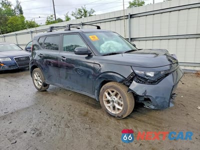 Czwarte zdjęcie samochodu z boku: 2023 KIA SOUL LX VIN:KNDJ23AU4P7886617 - miniatura