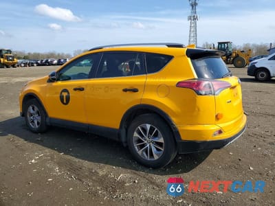Drugie zdjęcie samochodu z przodu: 2017 TOYOTA RAV4 HYBRID LE PLUS VIN:JTMRJREVXHD073426 - miniatura