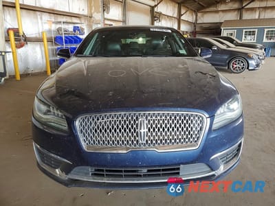 Piąte zdjęcie samochodu w środku: 2017 LINCOLN MKZ RESERVE VIN:3LN6L5E98HR603369 - miniatura