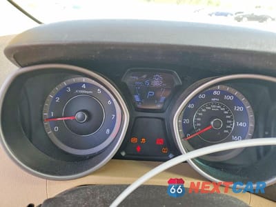 Zdjęcie 9 z 12 samochodu: 2013 HYUNDAI ELANTRA GLS VIN:KMHDH4AE3DU874557 - miniatura