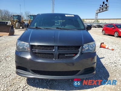 Piąte zdjęcie samochodu w środku: 2017 DODGE GRAND CARAVAN SE VIN:2C4RDGBG9HR612679 - miniatura